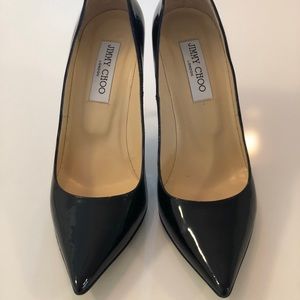 Jimmy Choo Black patent leather pointed toe pump